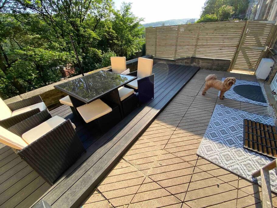 Bowie'S Abode Sowerby Bridge Exterior photo